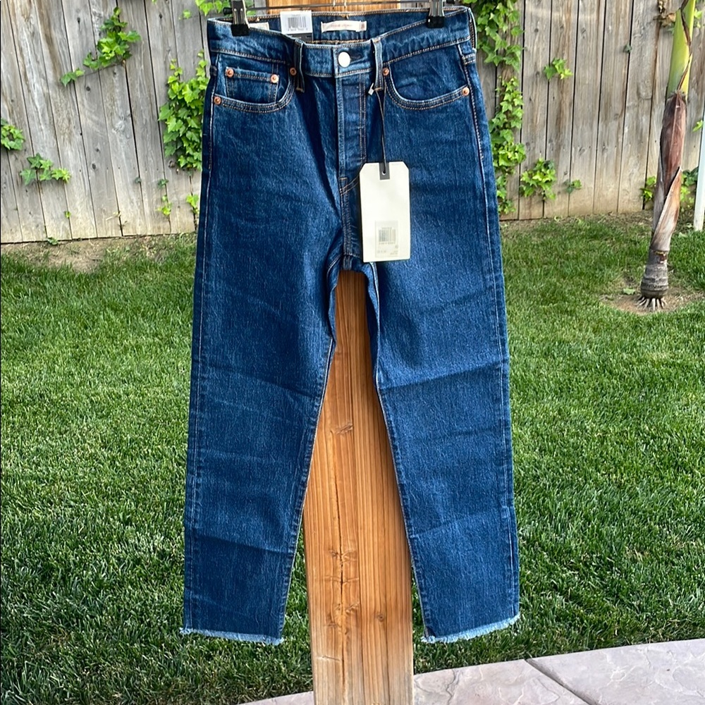 Women's Levi's Wedgie Straight Dark Wash Jeans